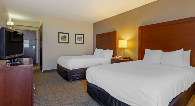 Четырёхместный номер Standard Comfort Inn Blacksburg University Area