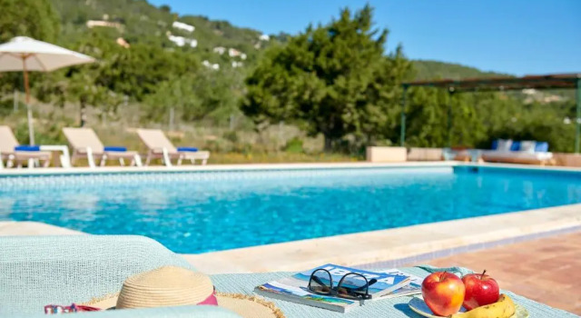 Villa Vista Mar es Cubells, Book Villa Hoteller i Es Cubells med parkering, Parkering