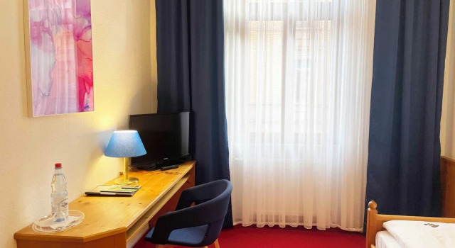Номер Standard Hotel Restaurant Krokodil