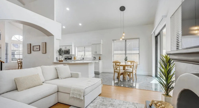 Recently Remodeled Avondale Retreat, Private Yard!, 预订 度假屋 埃文代尔 凤凰城都市区