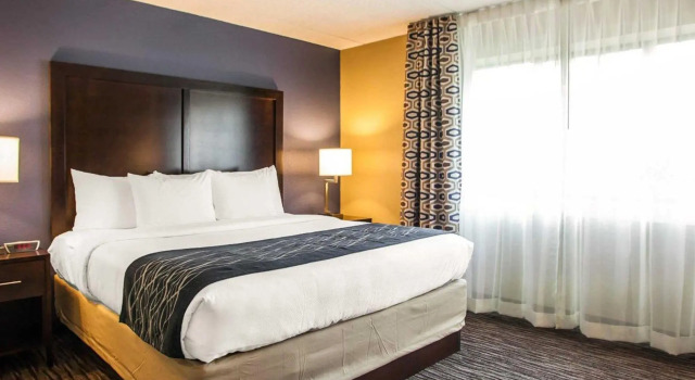 Люкс Superior Suburban Studios Arlington Heights Elk Grove