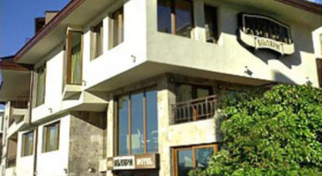 HOTEL BOLYARI, Забронировать Отель Отели в центре Велико-Тырново с завтраком, отели в центре Велико-Тырново с завтраком