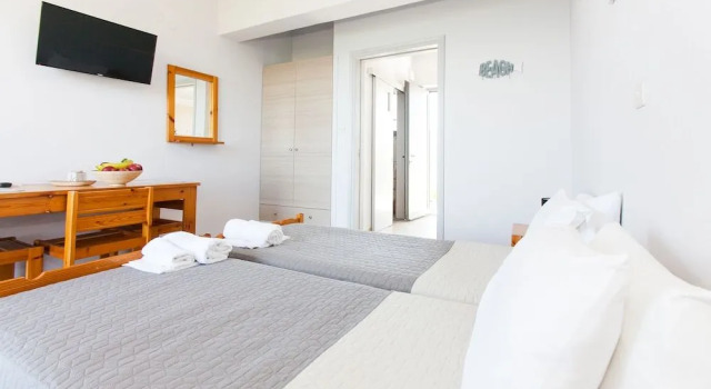 MariRena Plaz, Prenota Appartamento Hotel a Peloponneso con parcheggio, Parcheggio