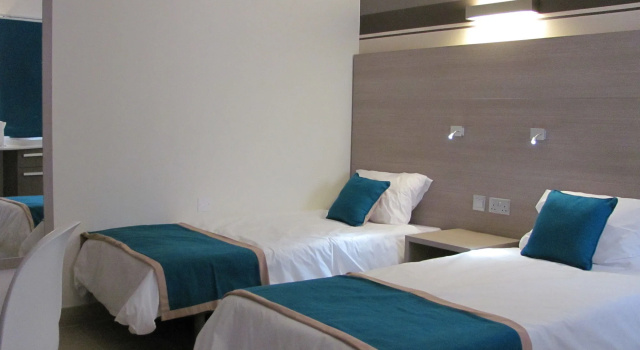 Day's Inn Hotel and Residence