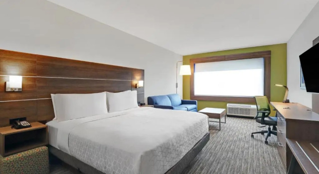 Номер Standard Holiday Inn Express Kingston West by IHG