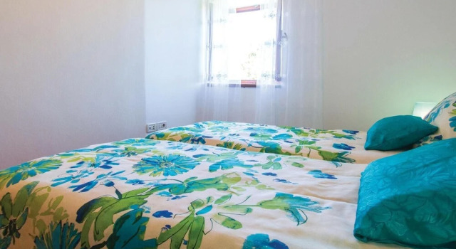 Awesome Home in Gondolici With Wifi and 3 Bedrooms, Rezerwuj Hotel Hotele w Presika z parkingiem, Parking