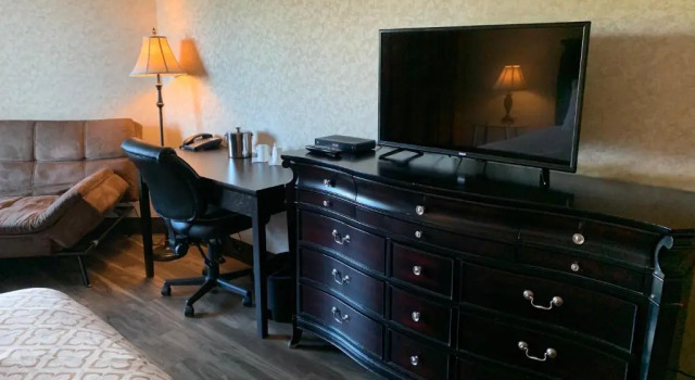 Двухместный номер Deluxe Coast Lonsdale Quay Hotel