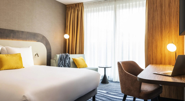 Mercure Amsterdam North Station