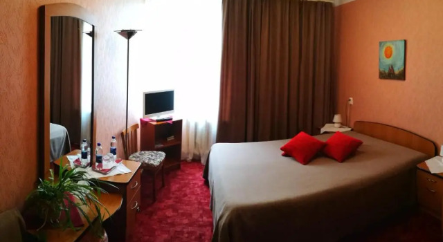 Kalna Ligzda, Book Hotel Smiltene 