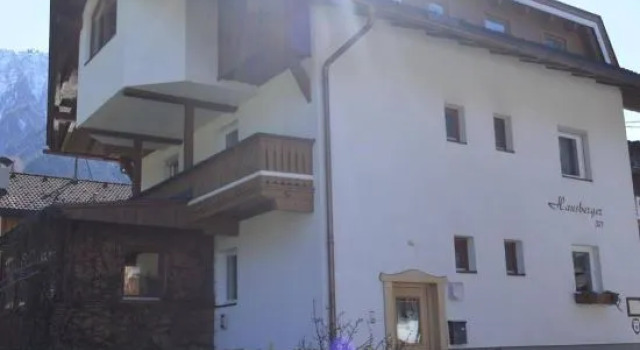 Apartment Hausberger, Забронировать Апартаменты/квартира Отели Майрхофен с парковкой, Парковка