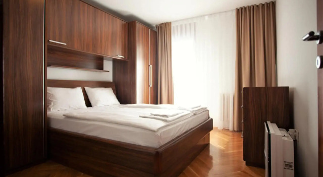 Centrally located 2 bedroom apartment