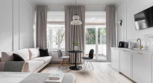 Студия с балконом Apartments Factory