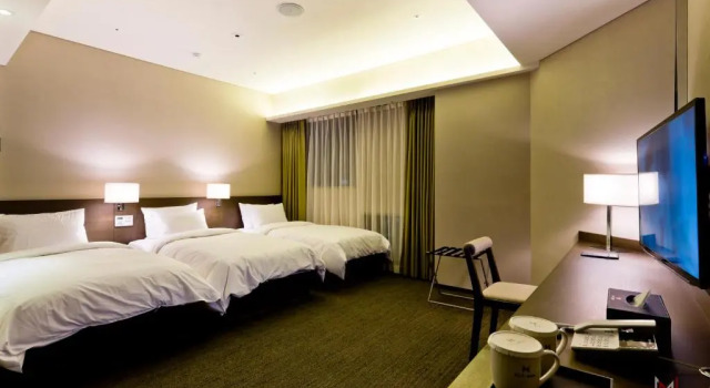 Трёхместный номер Standard Hotel Manu Seoul