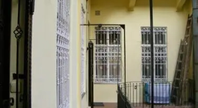White Rabbit Hostel, Забронировать Хостел Хостелы Будапешта, рядом с Станция метро Vorosmarty Square, Хостел