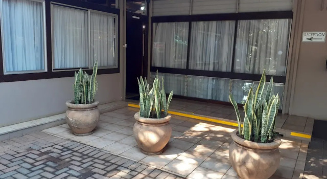 Komati Guesthouse, Забронировать Отель Коматипорт 