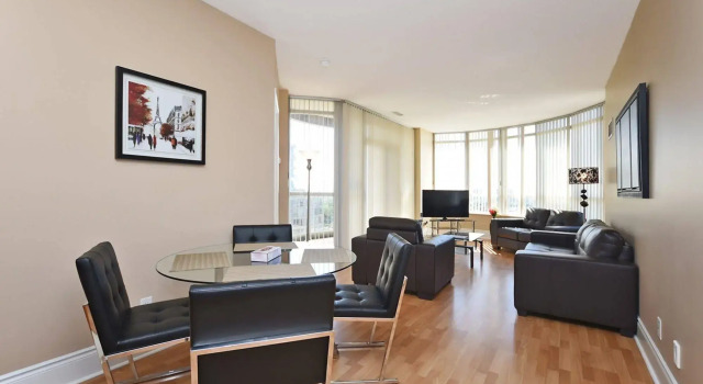 Mississauga Furnished Apartments, Varaa Huoneisto Mississauga 