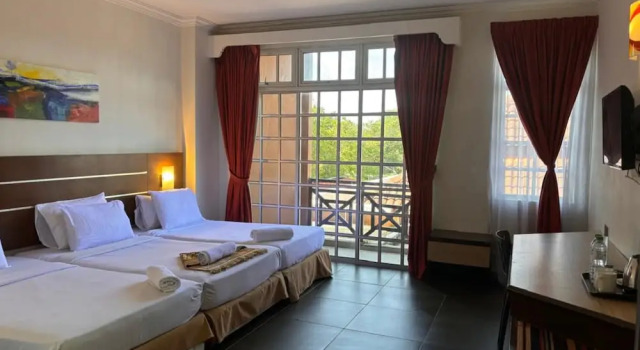Трёхместный номер Deluxe Bella Vista Express Hotel