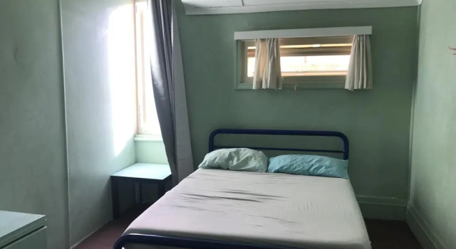 Yellow Submarine Backpackers, Забронировать Отель Брисбен Brisbane Region, рядом с Паромный терминал South Bank