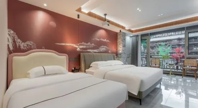 Люкс Shennongjia Mountain Foreign Guest Bed and Breakfast (Dajiu Lake Pingqian Ancient Town Branch)
