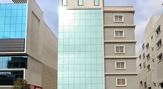 OYO Flagship Hitech City, Rezerwuj Hotel Hajdarabad 