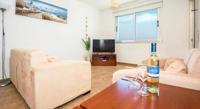 SEABREEZE APARTMENT 200m away from the sea, Rezervovat Apartmán Hotely v Paralimni s parkováním, Parkování