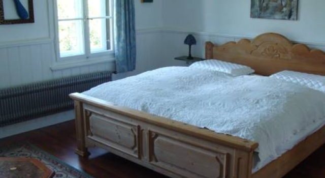 Ferienwohnung Dorina, Забронировать Отель Унтерзеен Интерлакен, рядом с Железнодорожный вокзал Интерлакен Западный