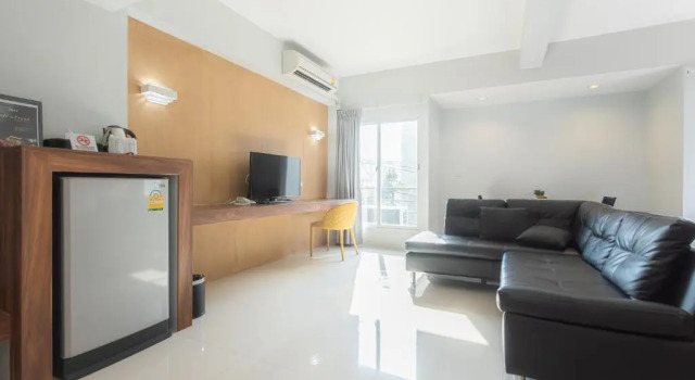 The Proud Exclusive Hotel-SHA Plus, Забронировать Отель Отели Накхонпатхом с бассейном, Бассейн