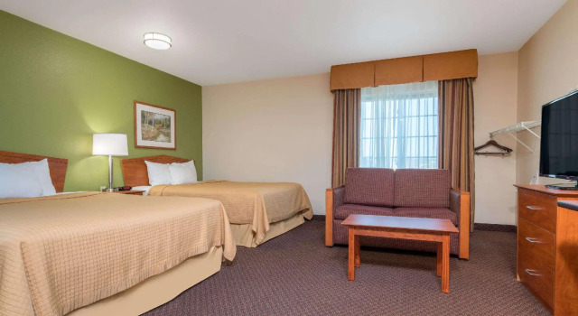 Четырёхместный номер Standard Birch Hill Suites Rochester - Med City