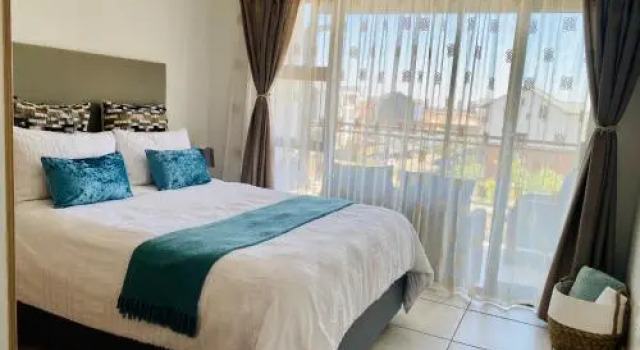 The Blyde 302 at crystal Lagoon, Reservar Hotel Silver Lakes Pretoria
