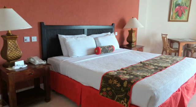Coyaba Beach Resort, Rezervați Stațiune Hoteluri în St. George's cu parcare, Parcare