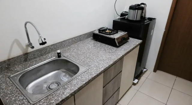Апартаменты Cozy Stay And Best 1Br At Pavilion Permata Apartment
