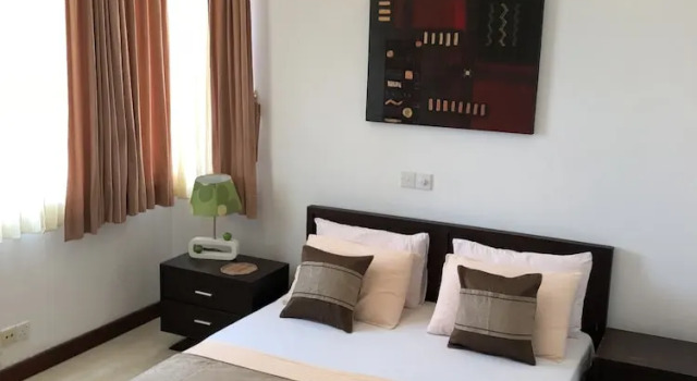 Апартаменты Hedges Court Residencies Town Hall- 2 Bed Room Apartment