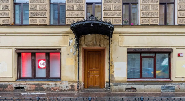 Метры в центре на улице Моховая 16