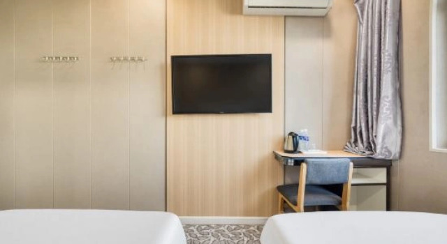 Кровать в общем номере (мужской номер) Huangdi Fashion Hotel