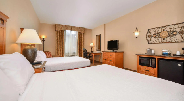 Четырёхместный номер Standard Hampton Inn and Suites Coeur dAlene