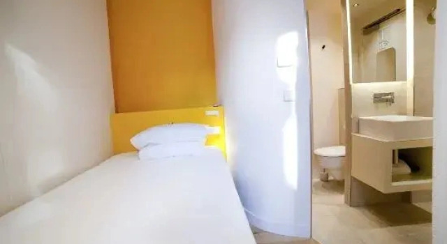 Трёхместный номер Business Hotel Andréa