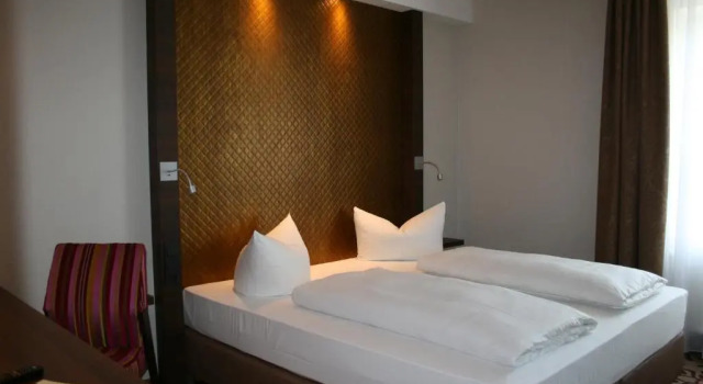 Hotel Parqeo Im A66