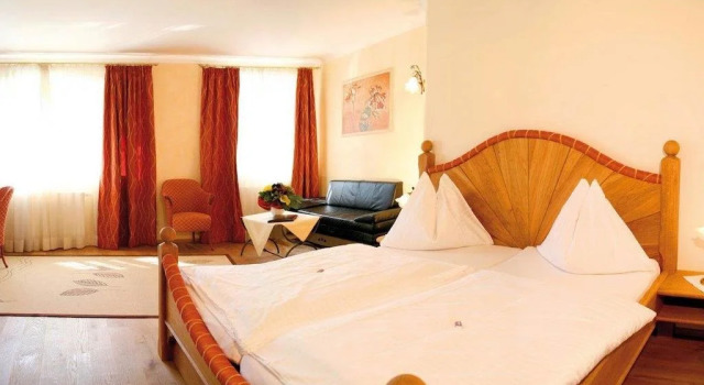 Hotel Eichingerbauer, Book Hotel Mondsee 