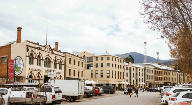 Студия Salamanca Galleria Apartments