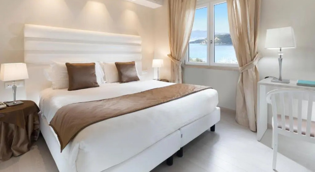 Двухместный номер Standard с частичным видом на море Europa Grand Hotel