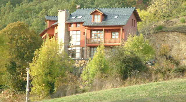 Apartamentos Rurales Casa La Fonte, Varaa Huoneisto Cangas de Narcea Asturia