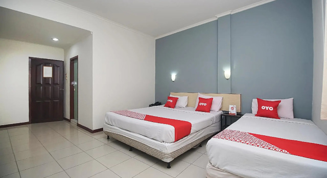 Люкс OYO 2079 Jambi Raya Hotel