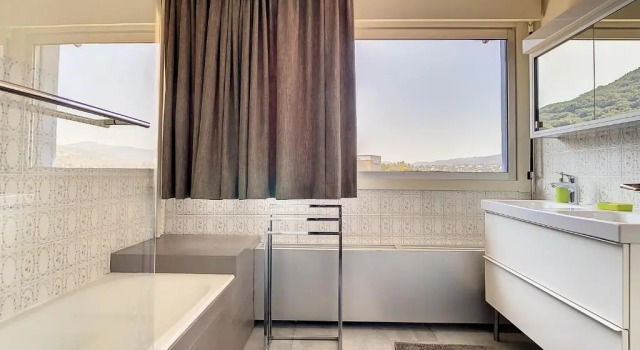 Апартаменты с 2 комнатами Beautiful apartment, near the sea, golf and shops