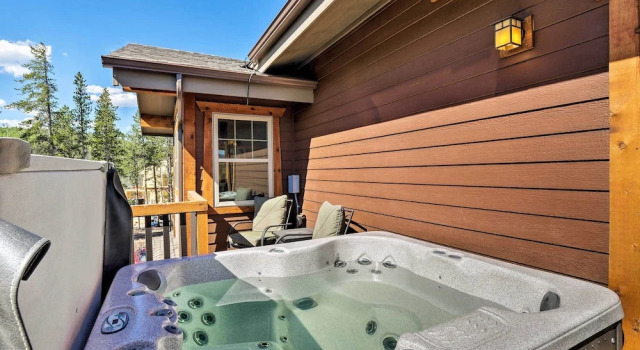 Winter Park Retreat: Mtn Views & Pool Access!