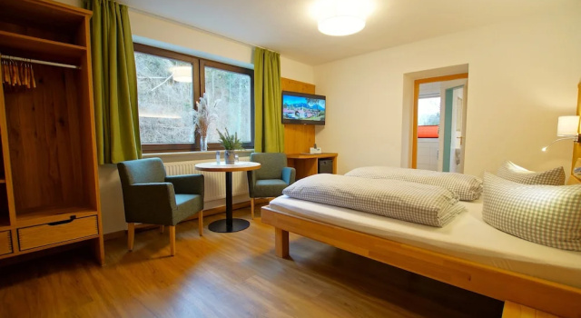 Апартаменты с балконом Hotel Waldmann