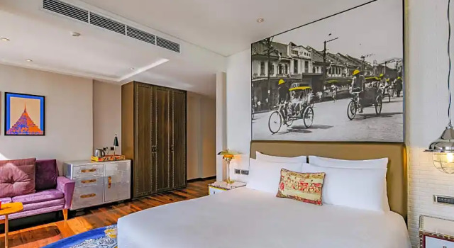 Двухместный номер на верхнем этаже Premium с балконом и с видом на город Hotel Indigo Bangkok Wireless Road by IHG