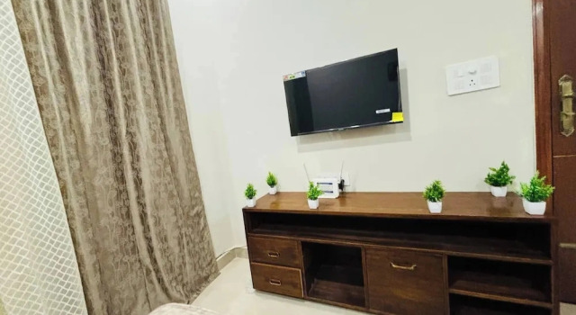 Stay Royal BNB - Luxury Villa, Prenota Bed & breakfast Kharar Punjab