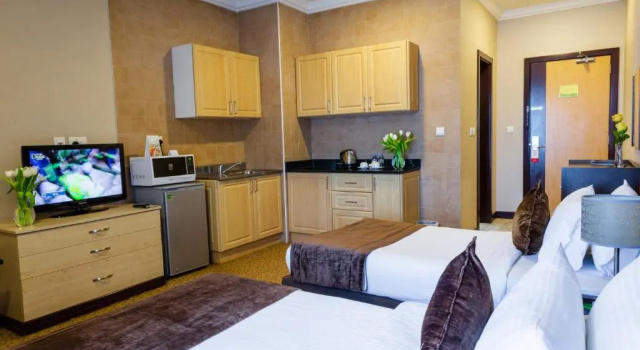 Deluxe Twin room Kingsgate Hotel Doha by Millennium Hotels