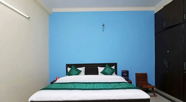Vashu Residency By OYO Rooms