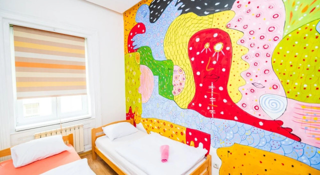 Colorful and Artistic Room for 2- Main Street!